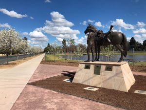 Light Horse Memorial Hay - Find Attractions